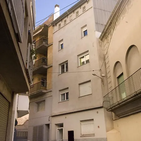 Apartments Figueres شقة